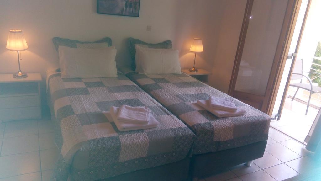 Marketos Apartments Zvoronáta Kültér fotó