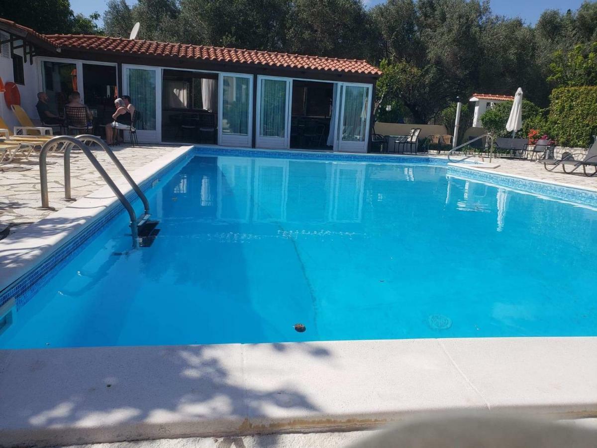 Marketos Apartments Zvoronáta Kültér fotó